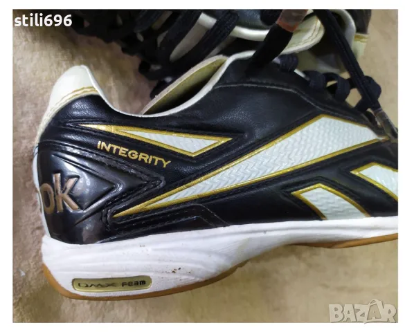 ДЕТСКИ ФУТБОЛНИ ОБУВКИ Reebok ОРИГИНАЛНИ., снимка 2 - Детски обувки - 48762126