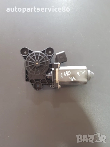 Мотор за стъкло предна лява врата  за Mercedes C Class W203 (2001-2005) A2208204642, снимка 2 - Части - 54042072