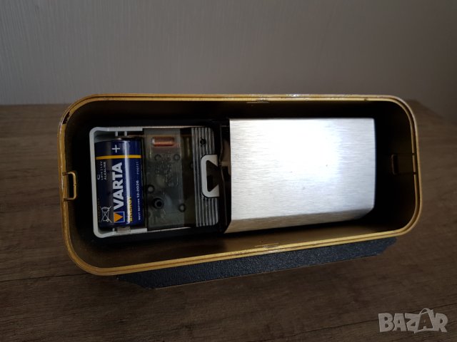 Стар настолен часовник Junghans С МЕСЕЦ ДАТА И ДЕН, снимка 7 - Антикварни и старинни предмети - 37406199