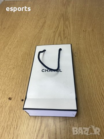 Автентична бутикова Шанелподаръчна торба 18 x 10 cm gift bag , снимка 5 - Чанти - 42064139