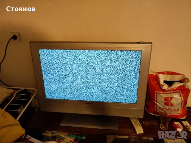 Телевизор Grundich 32", снимка 3 - Телевизори - 42101620
