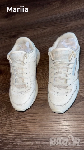 Дамски бели   кецове Reebok, снимка 2 - Кецове - 52896718
