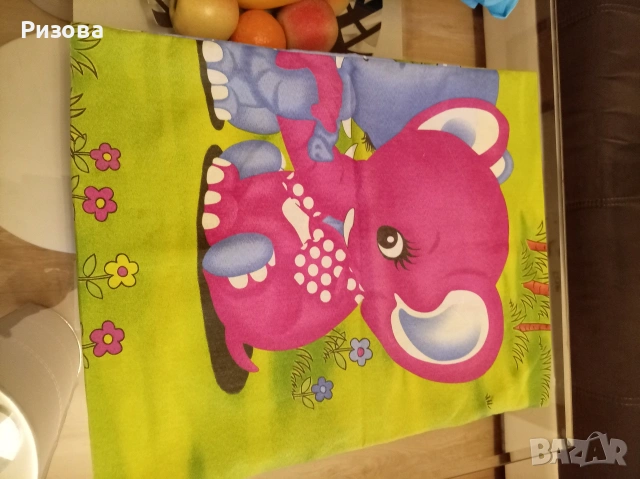 Подарявам детски калъфки за възглавници с цип. 