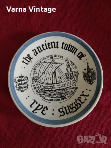 Колекционерска порцеланова чинийка The ancient town of the Sussex. Cinque Ports PotteryАнглия. марк.