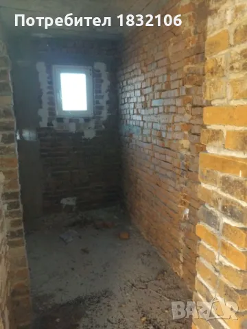 Просторна триетажна  къща, снимка 9 - Къщи - 47447505