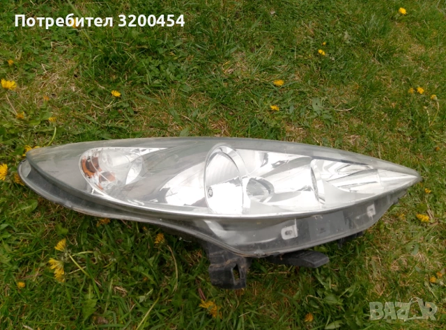Десен фар за Пежо и Ситроен , снимка 2 - Части - 54222281