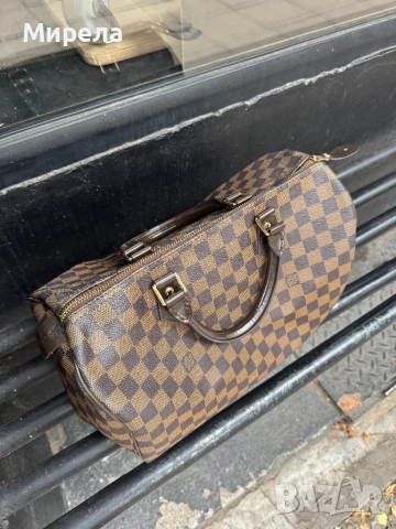 Louis Vuitton оригинална чанта , снимка 4 - Чанти - 52463264
