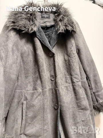 Кожено манто, снимка 2 - Палта, манта - 52980873