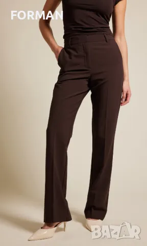 Кафяв панталон с прав крачол 