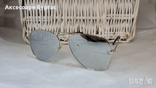 82  Унисекс слънчеви очила 