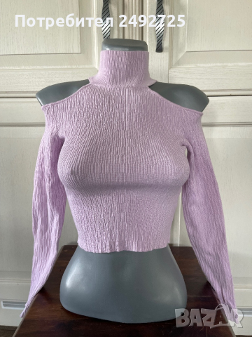 Топ рипс поло паднали рамена бледо розово BERSHKA , снимка 1 - Блузи с дълъг ръкав и пуловери - 44729098