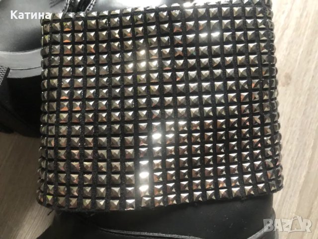 НОВИ боти, снимка 2 - Дамски боти - 47567441