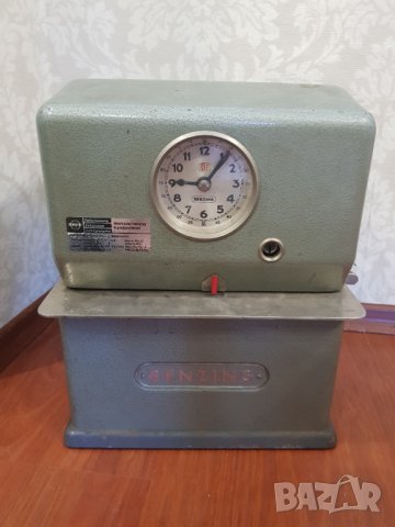 Стара машина за  присъствие на работа във фабрика с часовник Benzing, снимка 13 - Антикварни и старинни предмети - 37091040