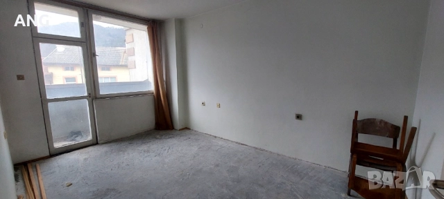 Продава тристаен апартамент в гр. Смолян 