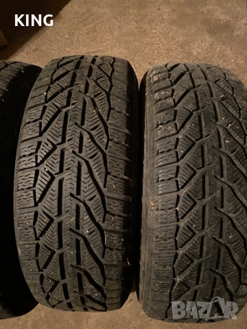Зимни гуми 235/65/17 дот2323г , снимка 3 - Гуми и джанти - 52850011