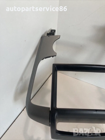 Централна Конзола декоративна лайсна за KIA Carnival 2.9 CRDi (2006–2012) 847404D050, снимка 3 - Части - 53203563