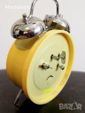 Стар механичен будилник, настолен часовник, снимка 5 - Антикварни и старинни предмети - 51301862