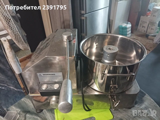 Кутер/резачка за месо и зеленчуци  Royal Catering RCKC-6000 