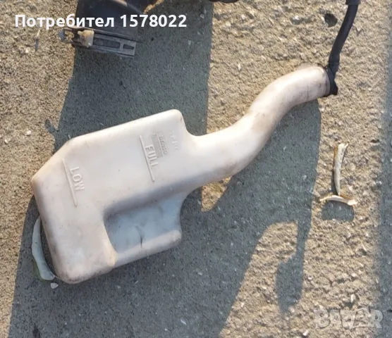 Разширителен съд(казанче)за антифриз Рав 4