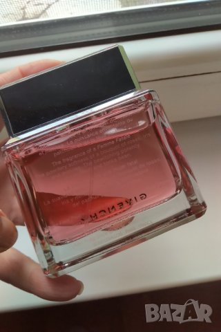  Dahlia Noir Givenchy 75 мл 100% оригинал Намален , снимка 2 - Дамски парфюми - 31409031