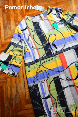 Нова и красива цветна рокля с миди дължина и ръкави тип кампана" от Англия, вискоза