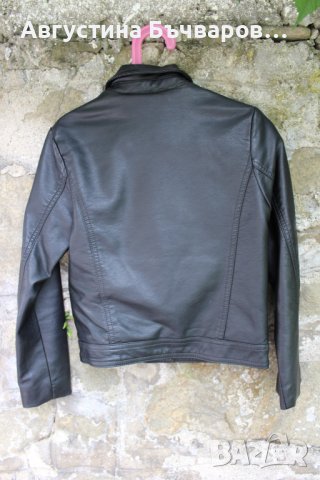  Черно яке (еко кожа) с мека подплата LC Waikiki - размер 122-128/7-8г., снимка 3 - Детски якета и елеци - 37207942
