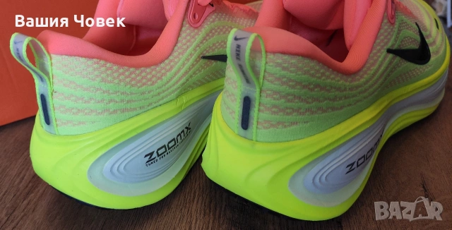 Nike Vomero plus номер 43 , снимка 2 - Маратонки - 54199405