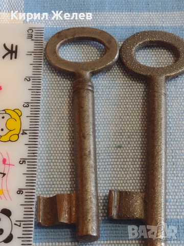 Два стари ключа от соца за брава за КОЛЕКЦИЯ ДЕКОРАЦИЯ БИТОВ КЪТ 29258, снимка 4 - Други ценни предмети - 44819324