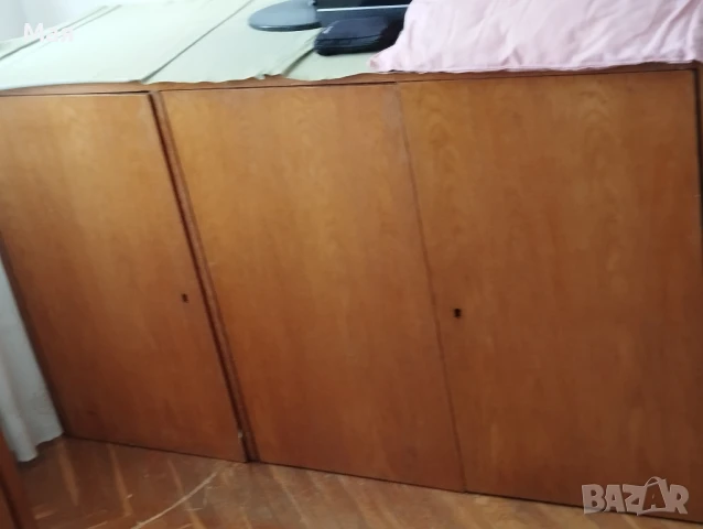 Гардероб с надстройка трикрил– масивно истинско едновремешно дърво, дебели плоскости, здравина,, снимка 11 - Гардероби - 51075654