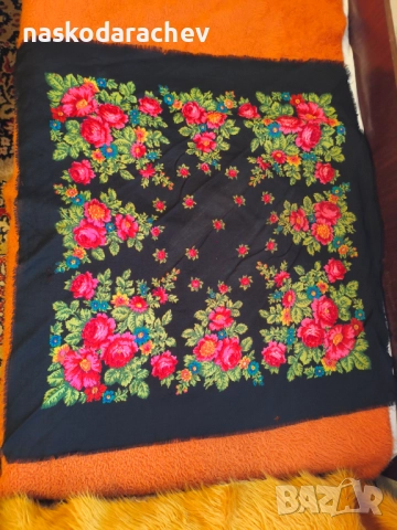 Дамски шал - забрадка ретро