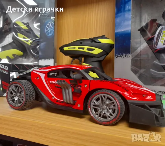 Метална кола с пушек, дистанционно, Bugatti, високоскоростна , снимка 3 - Коли, камиони, мотори, писти - 48513934