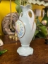 Малка вазичка с двустранна и  ръчно рисувана декорация.  Височина-13.5 см Цена-20 лв, снимка 3