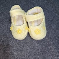 Буйки 0-3 месеца , снимка 1 - Бебешки обувки - 42895282