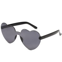 дамски слънчеви очила , снимка 2 - Слънчеви и диоптрични очила - 42185554