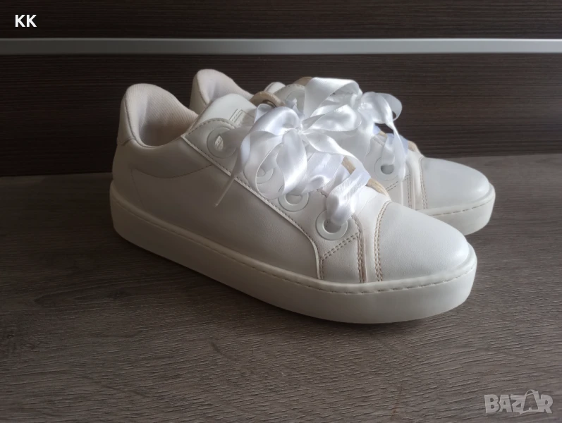 Дамски обувки Guess., снимка 1