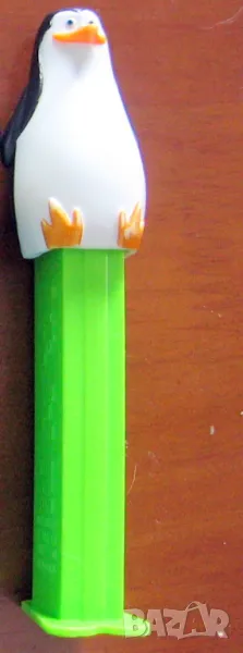 купувам такава играчка ПЕЗ пингвин, снимка 1