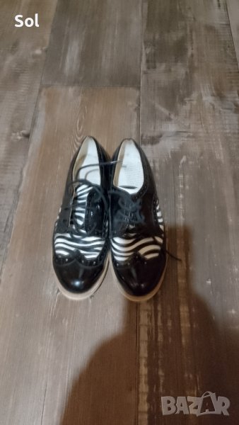 Лачени обувки 37 н., снимка 1