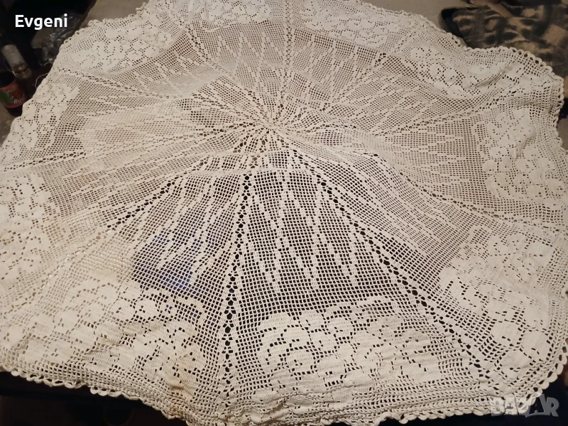 Кръгла покривка  за маса, снимка 1