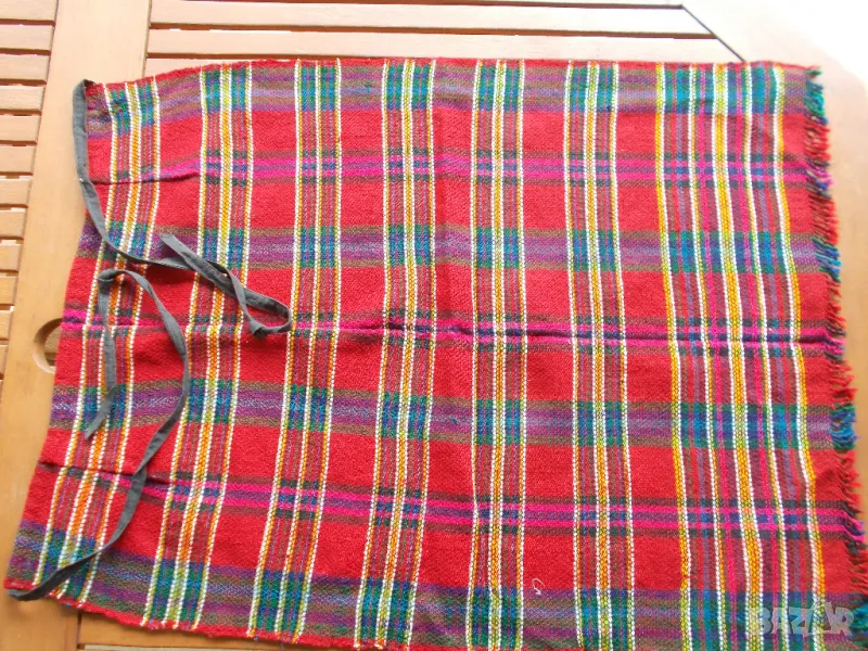 Лот от 11 бр. стари български битови престилки за декорация, снимка 1