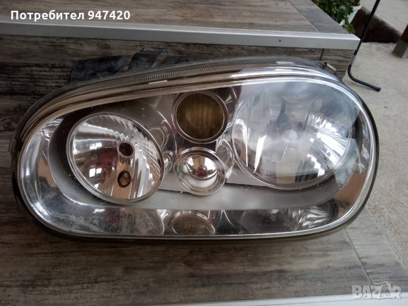 ляв фар голф4 перфектен, снимка 1