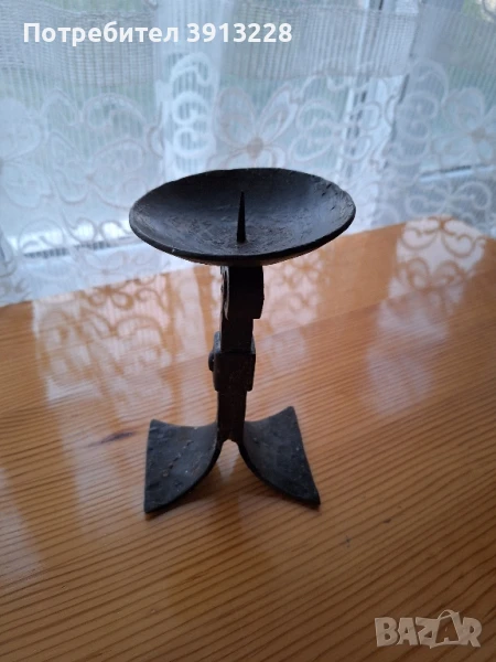 Антикварен свещник метал., снимка 1