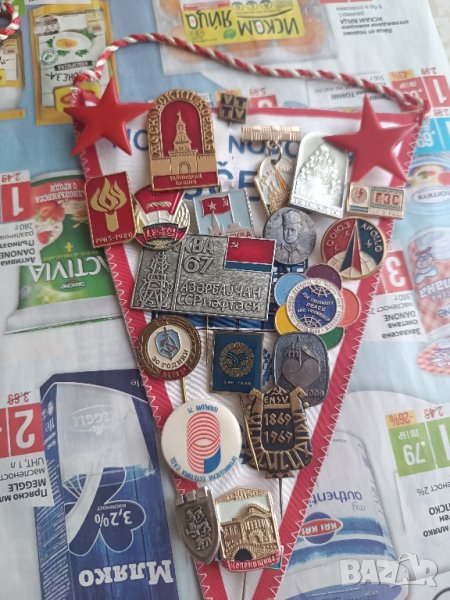 Значки, снимка 1