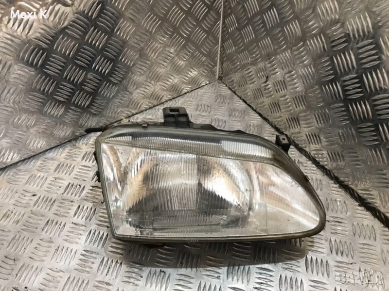 Десен фар Renault Megane 1998г., снимка 1