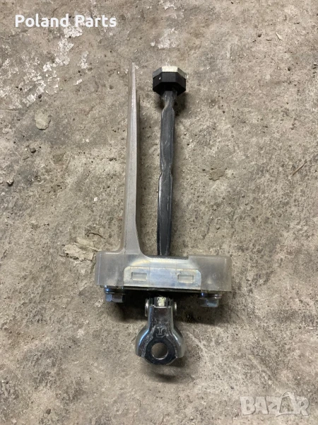 Обтегач задна лява врата Тойота ЦХР Toyota C-HR, снимка 1