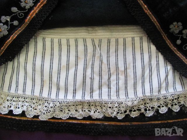 19 век Фолк Арт Женски Костюм Мъниста и Златна Сърма, снимка 5 - Антикварни и старинни предмети - 35197456