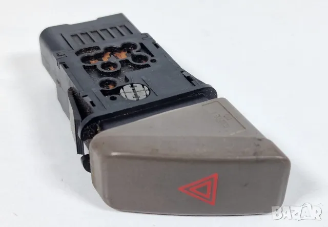 Бутон Копче Реле Авариини Аварийни Мазда Премаси Примаси Mazda Premacy