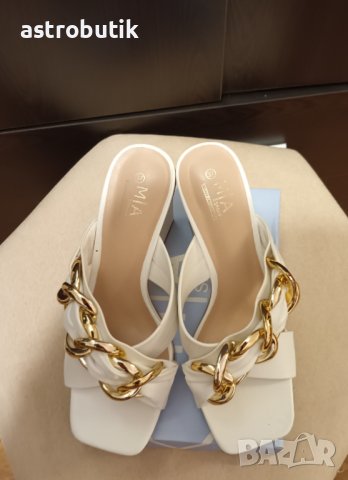 Бели чехли с метални елементи-намаление!, снимка 5 - Чехли - 42706186