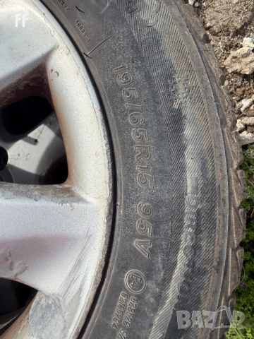 Джанти с гуми Тоьота, снимка 3 - Гуми и джанти - 54212109