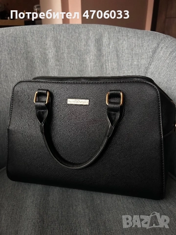 Дамска черна чанта 