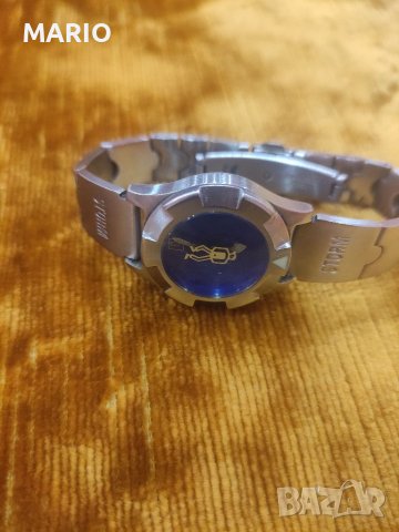 Продавам часовник, снимка 2 - Дамски - 38034739